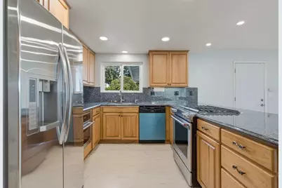 1120 Woodside Cir, Salinas, CA 93901 - Photo 12