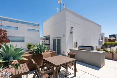 451 Donahue St 407, San Francisco, CA 94124 - Photo 44