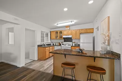 741 San Tomas St, Sunnyvale, CA 94085 - Photo 8