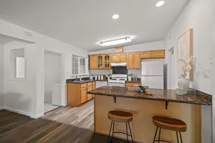 741 San Tomas St, Sunnyvale, CA 94085 - Photo 8