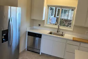 2641 Holland St, San Mateo, CA 94403 - Photo 2