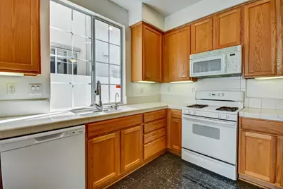 2287 Woodset Dr, San Jose, CA 95116 - Photo 12