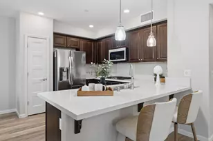 179 Llano De Los Robles Ave 1, San Jose, CA 95136 - Photo 8