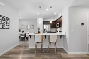 179 Llano De Los Robles Ave 1, San Jose, CA 95136 - Photo 8