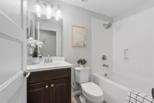 179 Llano De Los Robles Ave 1, San Jose, CA 95136 - Photo 18