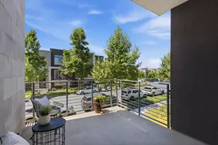 179 Llano De Los Robles Ave 1, San Jose, CA 95136 - Photo 30