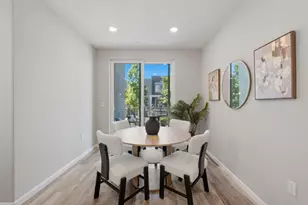 179 Llano De Los Robles Ave 1, San Jose, CA 95136 - Photo 16