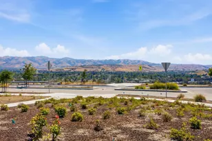 179 Llano De Los Robles Ave 1, San Jose, CA 95136 - Photo 36