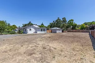1422 York Ave, Campbell, CA 95008 - Photo 4