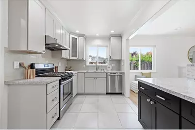702 Grape Ave, Sunnyvale, CA 94087 - Photo 22