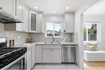 702 Grape Ave, Sunnyvale, CA 94087 - Photo 28
