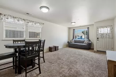 407 Cardona Cir, Greenfield, CA 93927 - Photo 10