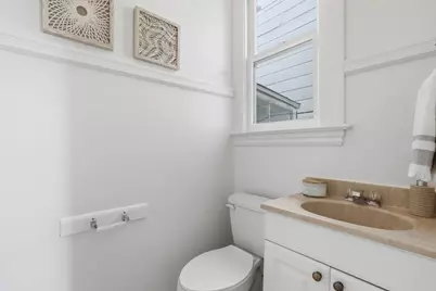 667 London St, San Francisco, CA 94112 - Photo 24