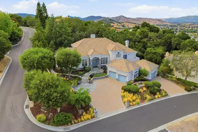 8451 Goldenrod Cir, Gilroy, CA 95020 - Photo 2