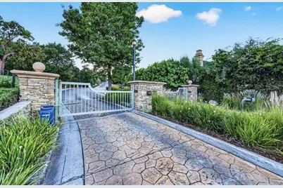 8451 Goldenrod Cir, Gilroy, CA 95020 - Photo 4