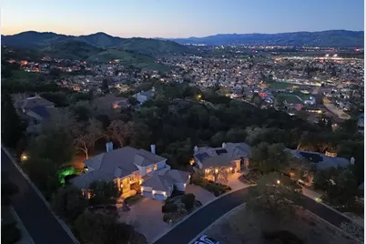 8451 Goldenrod Cir, Gilroy, CA 95020 - Photo 32