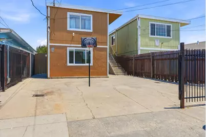 642 Douglas Ave, Oakland, CA 94603 - Photo 1