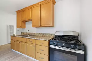 642 Douglas Ave, Oakland, CA 94603 - Photo 6