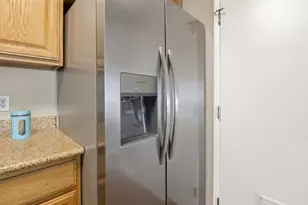 1184 Sunny Ct, San Jose, CA 95116 - Photo 12