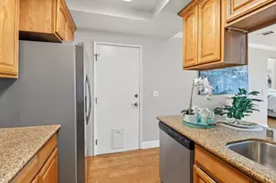 1184 Sunny Ct, San Jose, CA 95116 - Photo 8