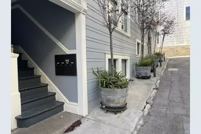 25 Medau Pl 25, San Francisco, CA 94133 - Photo 2