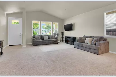 550 Lewis St, King City, CA 93930 - Photo 6