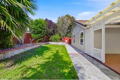 1725 Red Maple St, Union City, CA 94587 - Photo 64