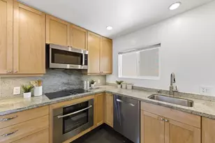 402 Portofino Dr 3, San Carlos, CA 94070 - Photo 12