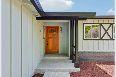 568 Leona Ln, Mountain View, CA 94040 - Photo 2
