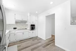 2497 Rossotto Dr, San Jose, CA 95130 - Photo 18