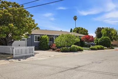 3801 Orinda Dr, San Mateo, CA 94403 - Photo 4