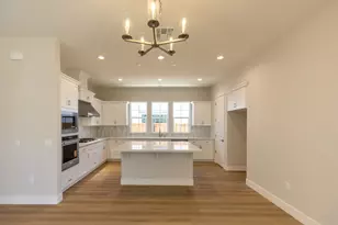 621 Santa Lucia Wy, Marina, CA 93933 - Photo 4