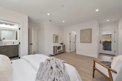 332 Lastreto Ave, Sunnyvale, CA 94085 - Photo 10