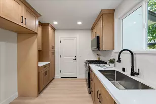 332 Lastreto Ave, Sunnyvale, CA 94085 - Photo 10
