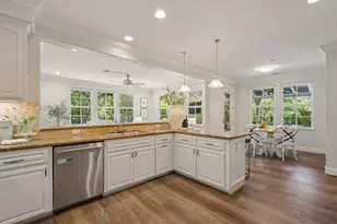153 Laurelwood Dr, Novato, CA 94949 - Photo 16