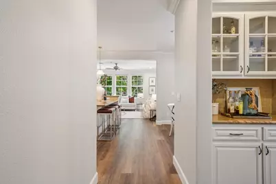 153 Laurelwood Dr, Novato, CA 94949 - Photo 12