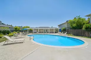 18899 Sara Park Cir, Saratoga, CA 95070 - Photo 22