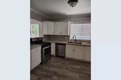 217 Semple St, Modesto, CA 95354 - Photo 2