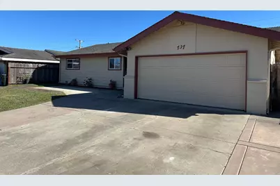 737 Saint Ann Dr, Salinas, CA 93901 - Photo 4