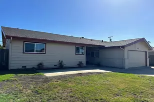 737 St Ann Dr, Salinas, CA 93901 - Photo 1