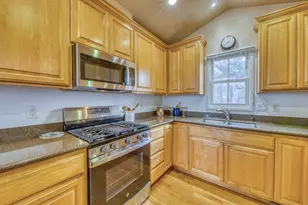 15th St, Pacific Grove, CA 93950 - Photo 18