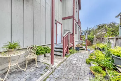15th St, Pacific Grove, CA 93950 - Photo 2