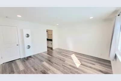 67 Silcreek Dr Silcreek Drive, San Jose, CA 95116 - Photo 36