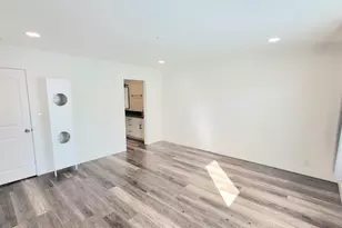 67 Silcreek Dr Silcreek Dr, San Jose, CA 95116 - Photo 38