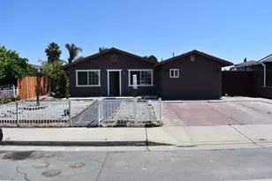 1040 Central Ave, Hollister, CA 95023 - Photo 1