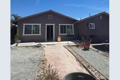 1040 Central Ave, Hollister, CA 95023 - Photo 2