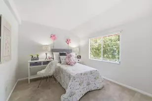 117 Gladys Ave, Mountain View, CA 94043 - Photo 16