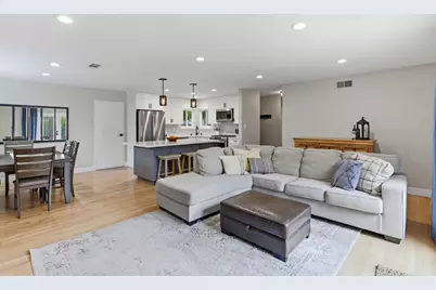 3763 Willowview Dr, San Jose, CA 95118 - Photo 6