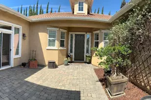 4037 Steamboat Cove Ln, Stockton, CA 95219 - Photo 12