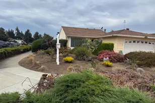 677 Lava Way, San Jose, CA 95133 - Photo 2